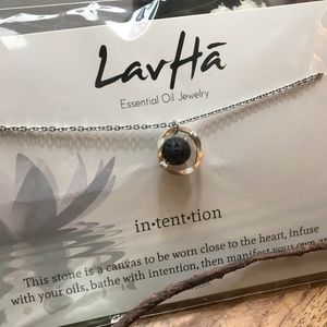 NWT✨ Lavha Essential Oil Necklace